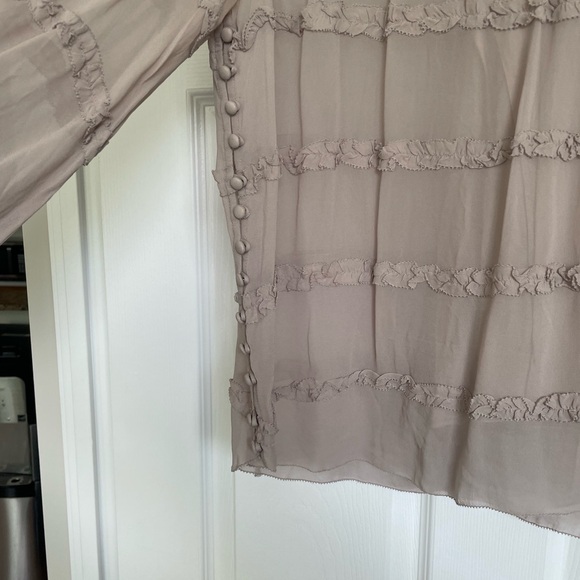 Size medium women’s blouse with button and ruffle detail.  Includes under shirt - Picture 4 of 7